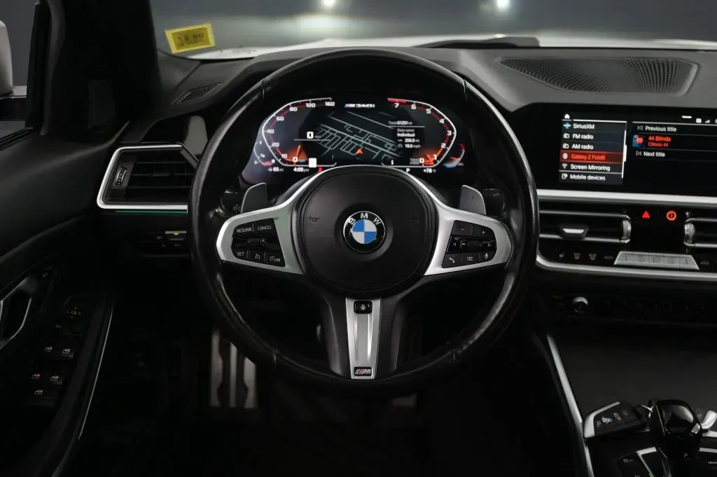 BMW 3 Series photo 38