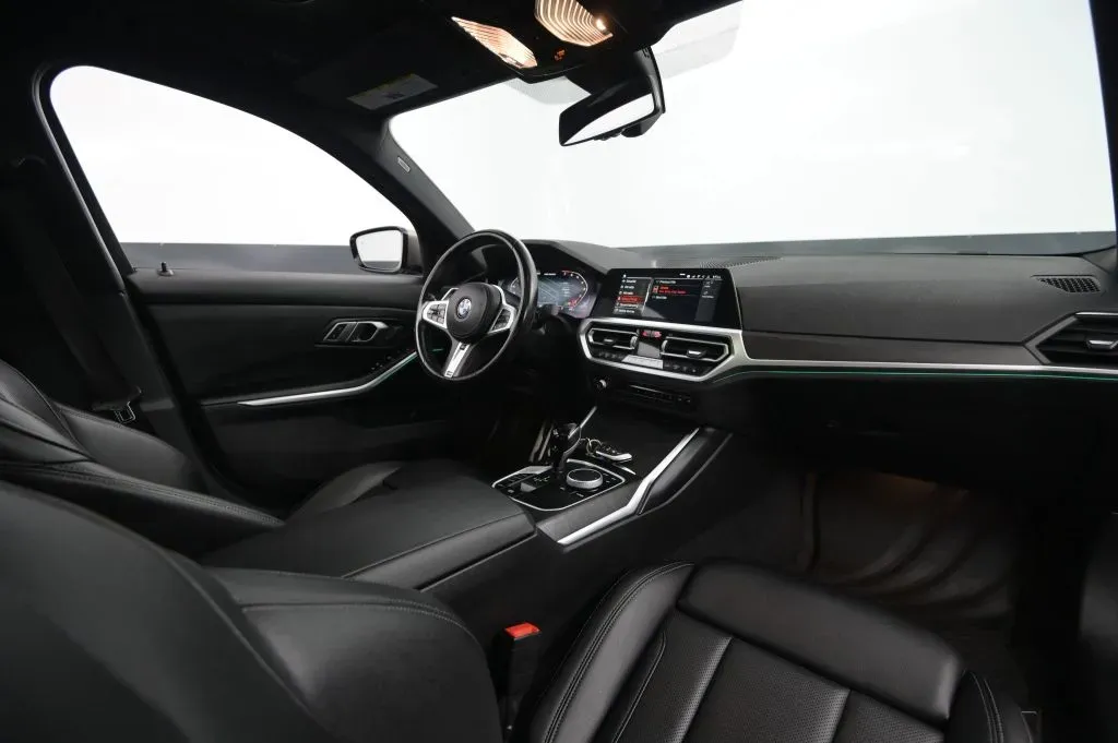 BMW 3 Series photo 49