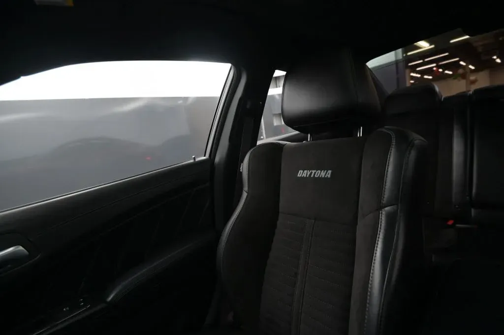 Dodge Charger photo 31