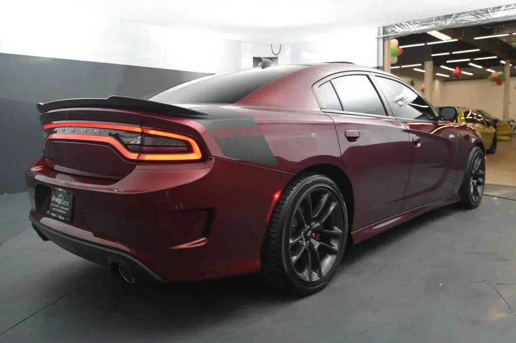 Dodge Charger photo 5