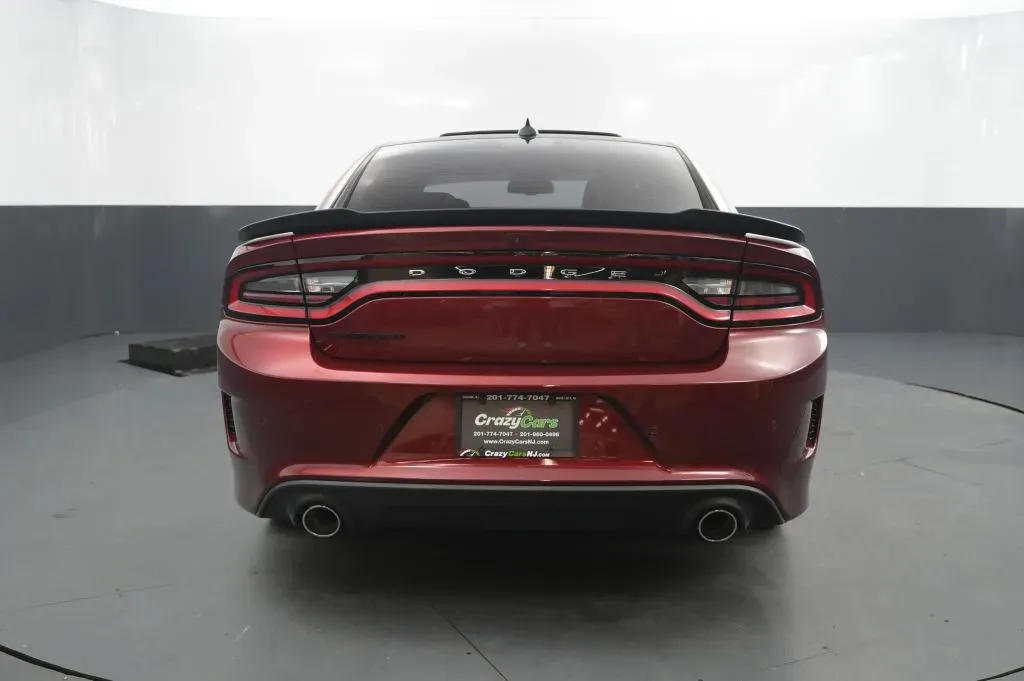 Dodge Charger photo 4