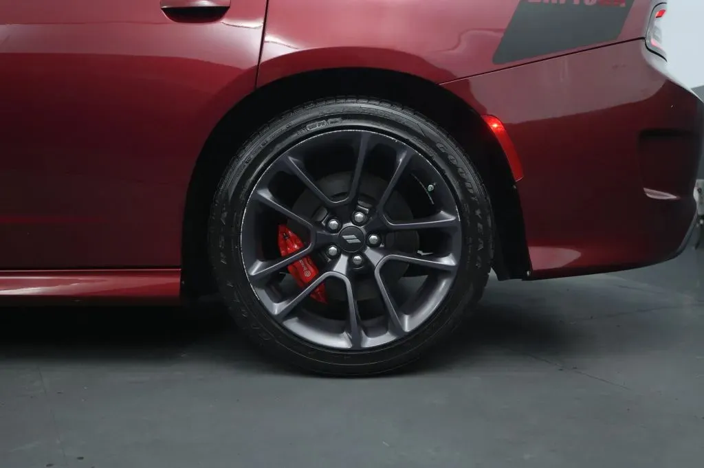 Dodge Charger photo 14
