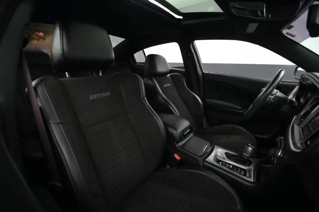 Dodge Charger photo 53
