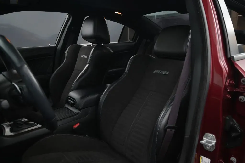 Dodge Charger photo 44