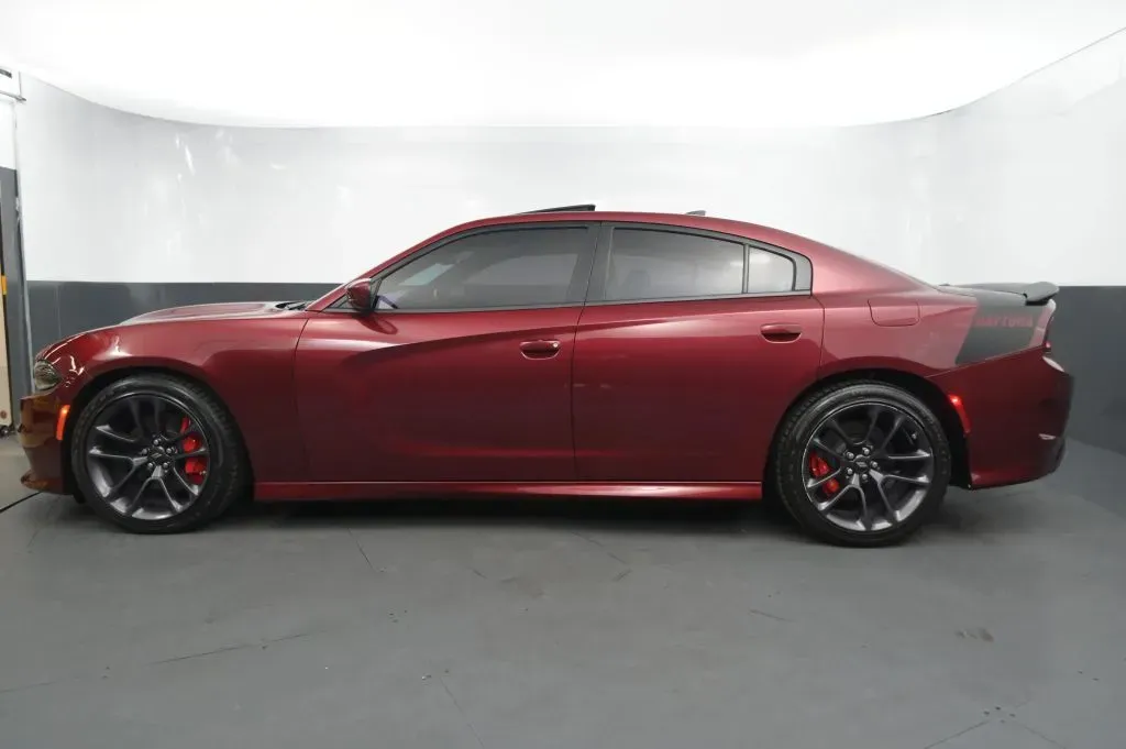 Dodge Charger photo 2