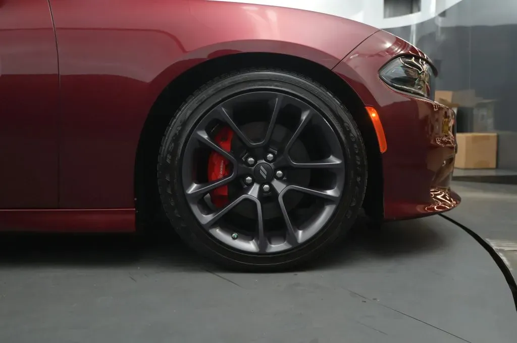 Dodge Charger photo 19