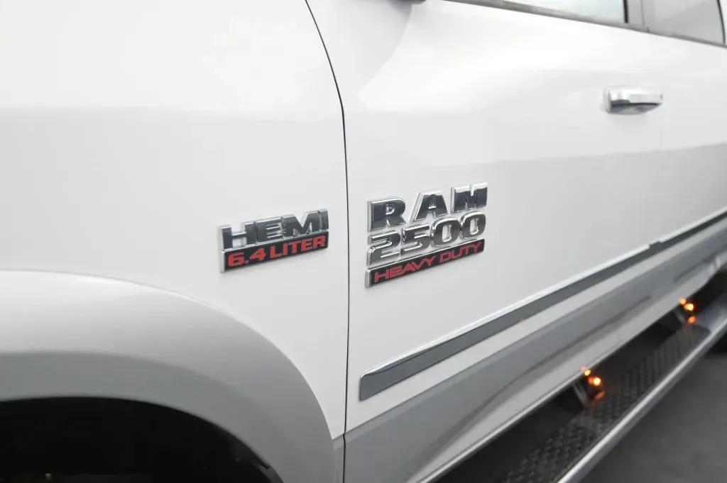 Ram 2500 photo 11