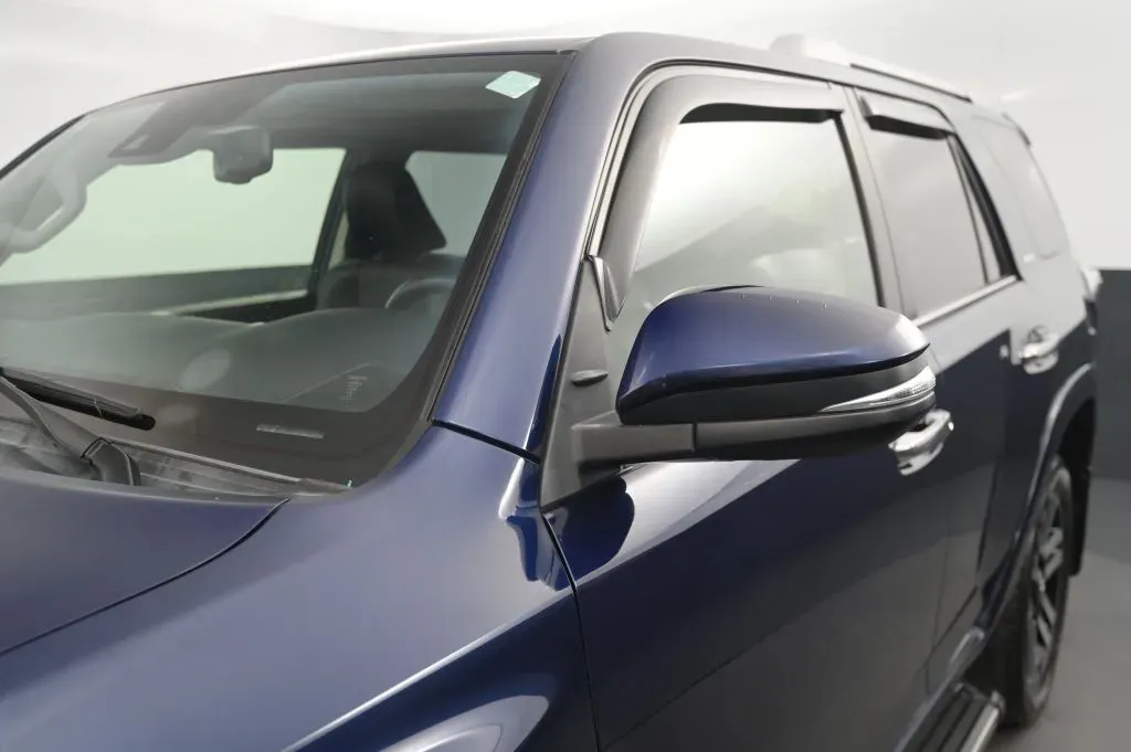 Toyota 4Runner photo 11