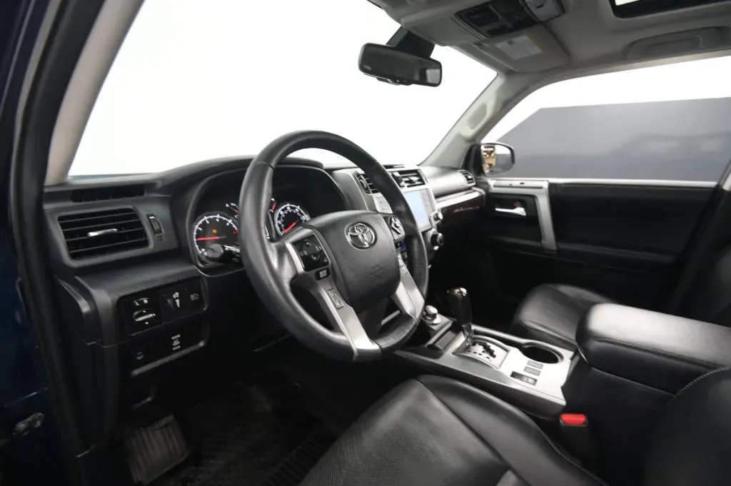 Toyota 4Runner photo 43