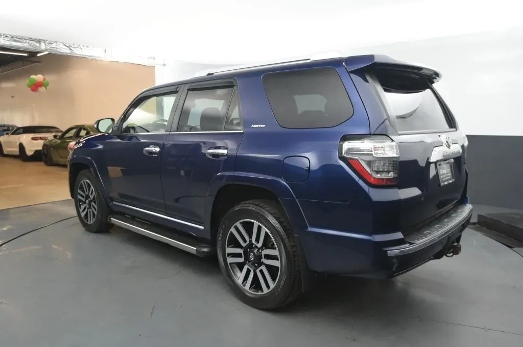 Toyota 4Runner photo 3
