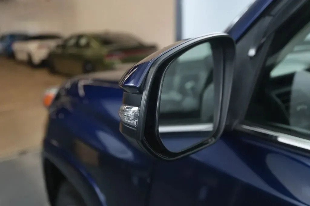 Toyota 4Runner photo 13
