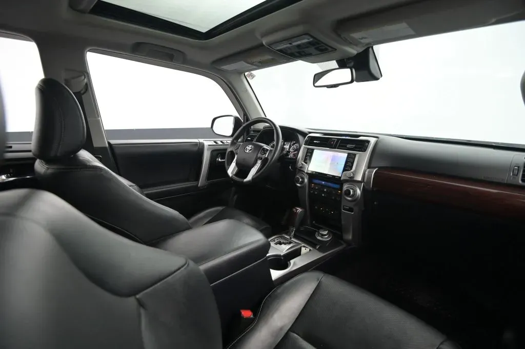 Toyota 4Runner photo 50