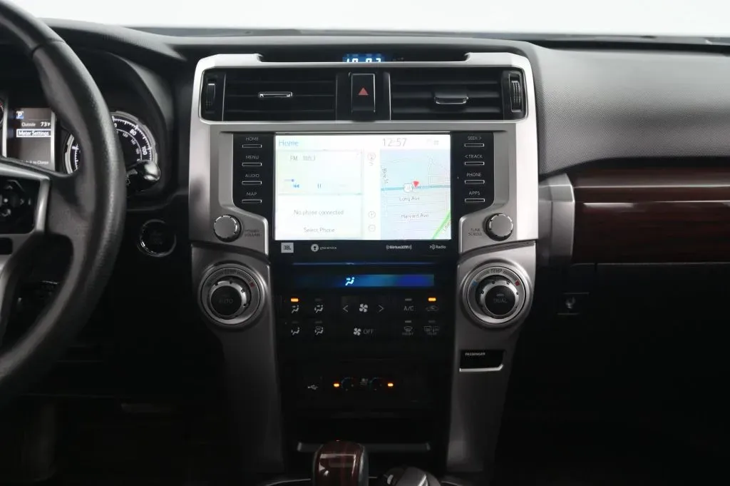 Toyota 4Runner photo 36