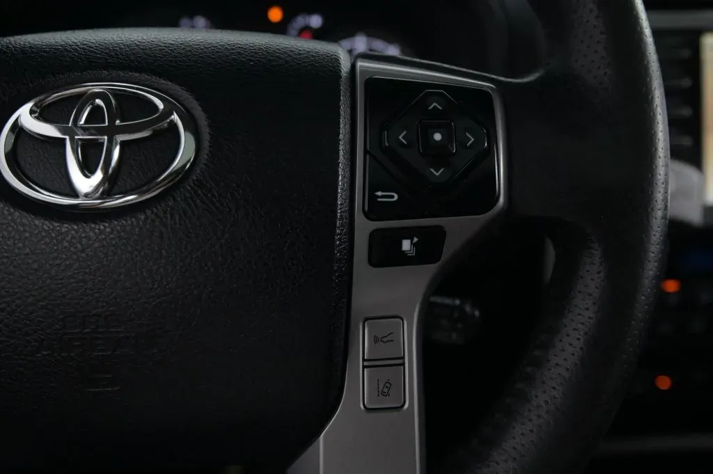 Toyota 4Runner photo 26