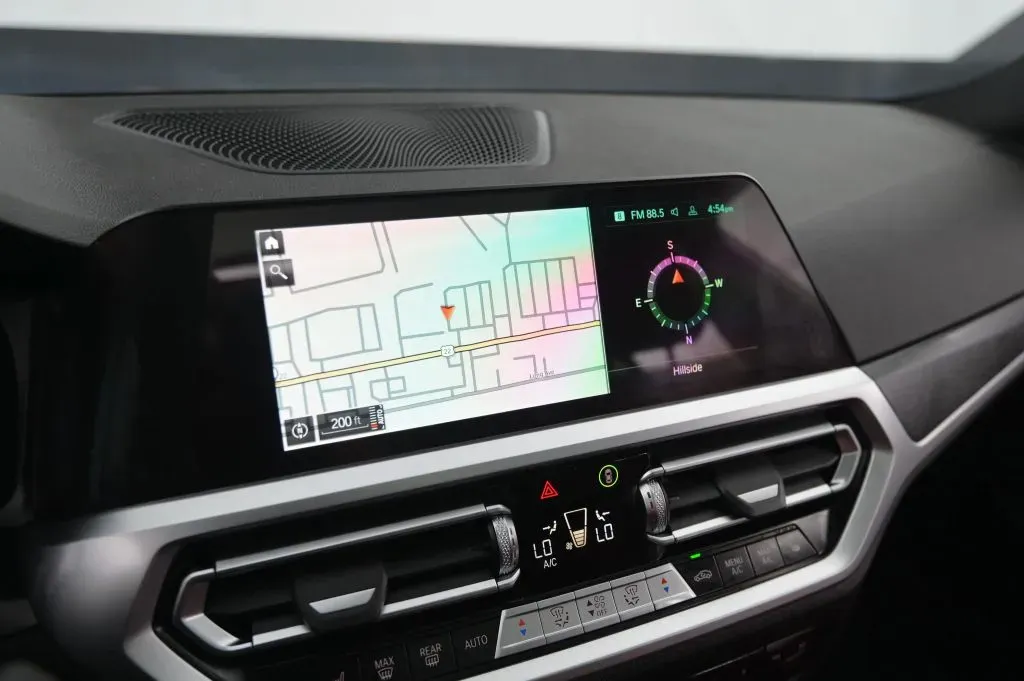 BMW 3 Series photo 25