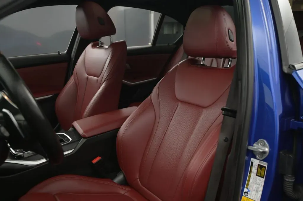 BMW 3 Series photo 41