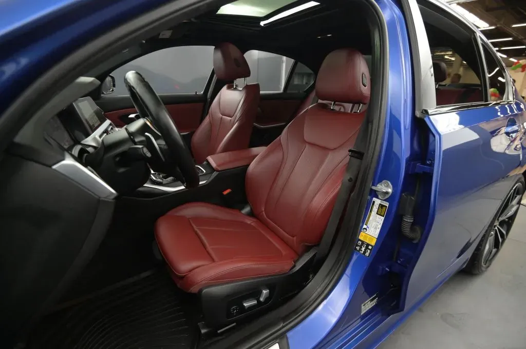 BMW 3 Series photo 40