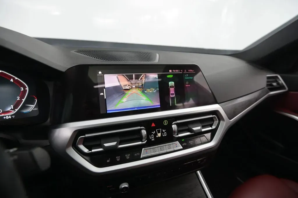 BMW 3 Series photo 27