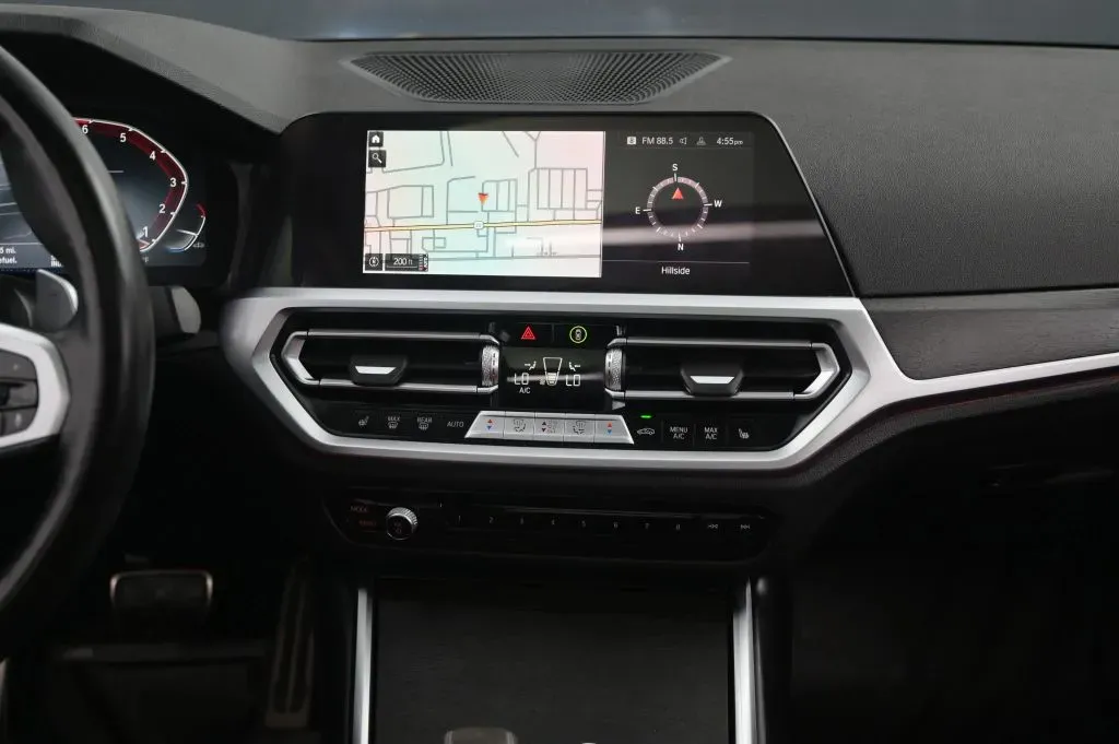 BMW 3 Series photo 33