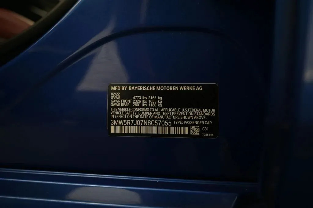 BMW 3 Series photo 21