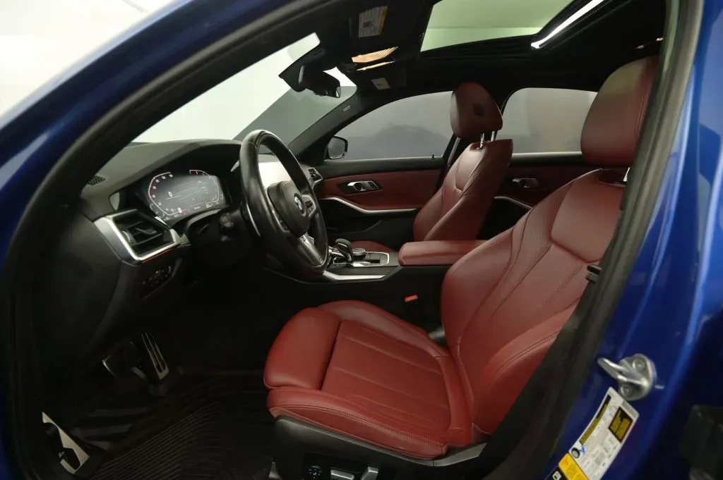 BMW 3 Series photo 38