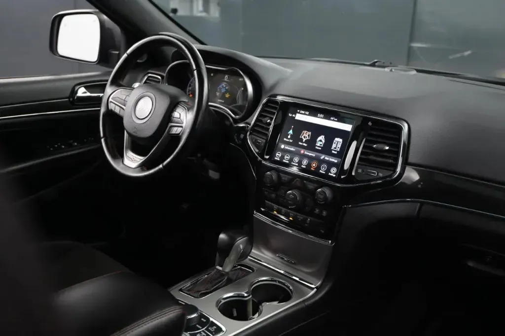 Jeep Grand Cherokee photo 46