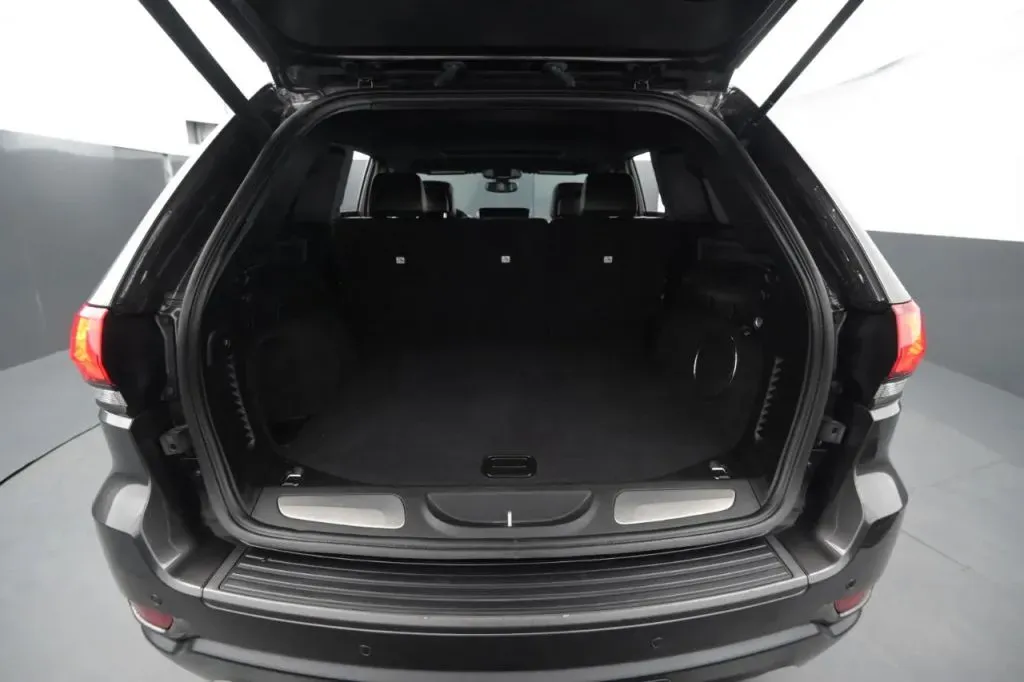 Jeep Grand Cherokee photo 44