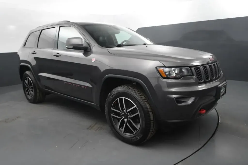 Jeep Grand Cherokee photo 7