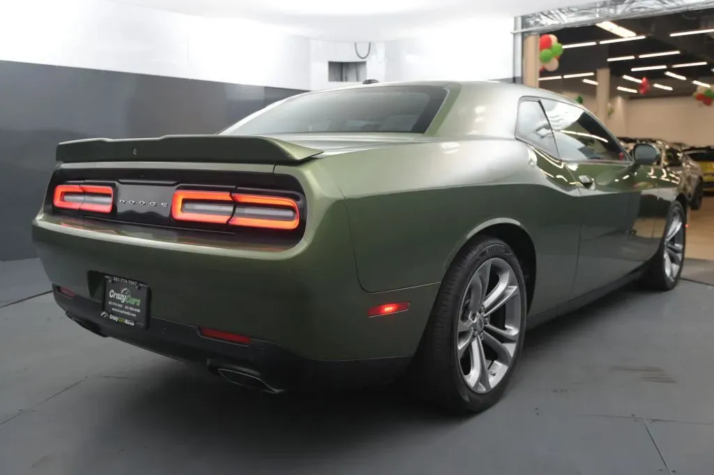 Dodge Challenger photo 5