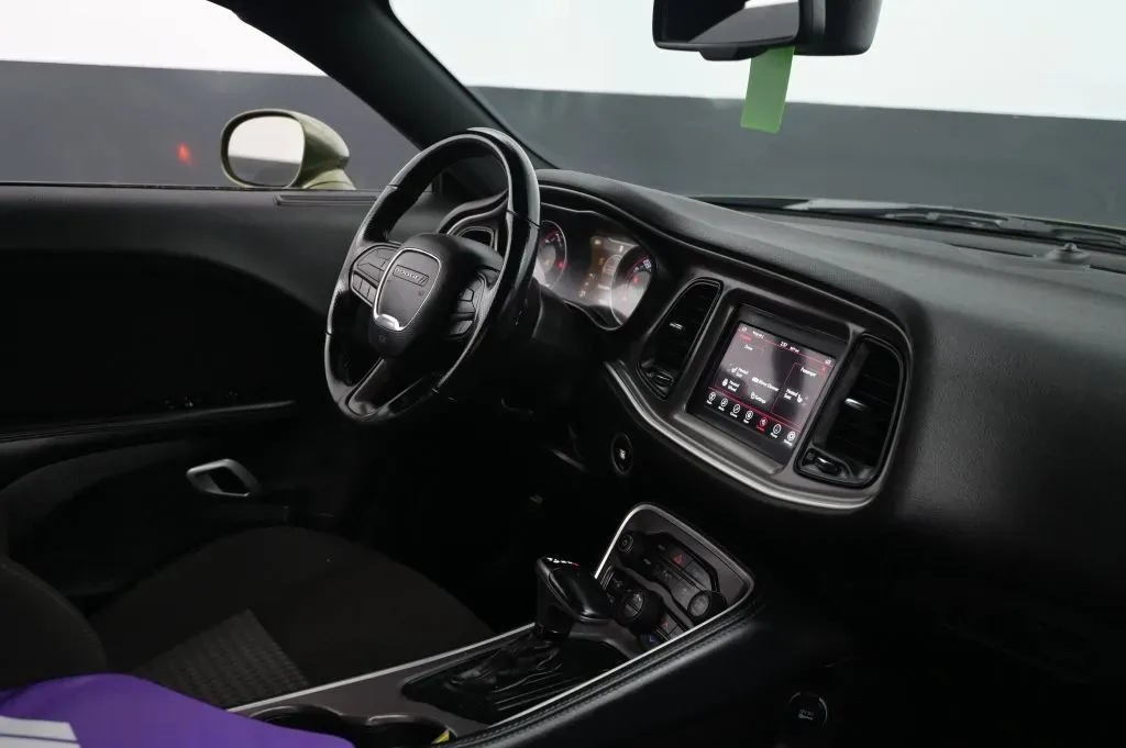 Dodge Challenger photo 42