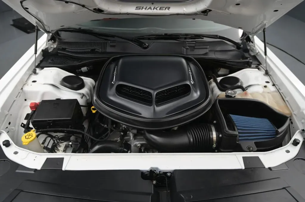 Dodge Challenger photo 20