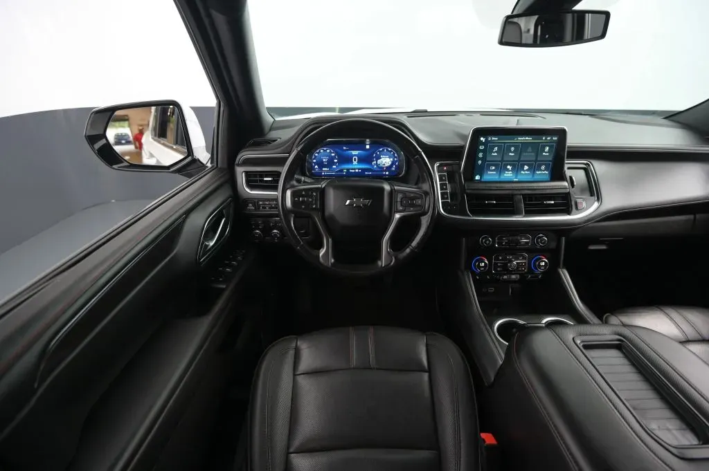 Chevrolet Suburban photo 41
