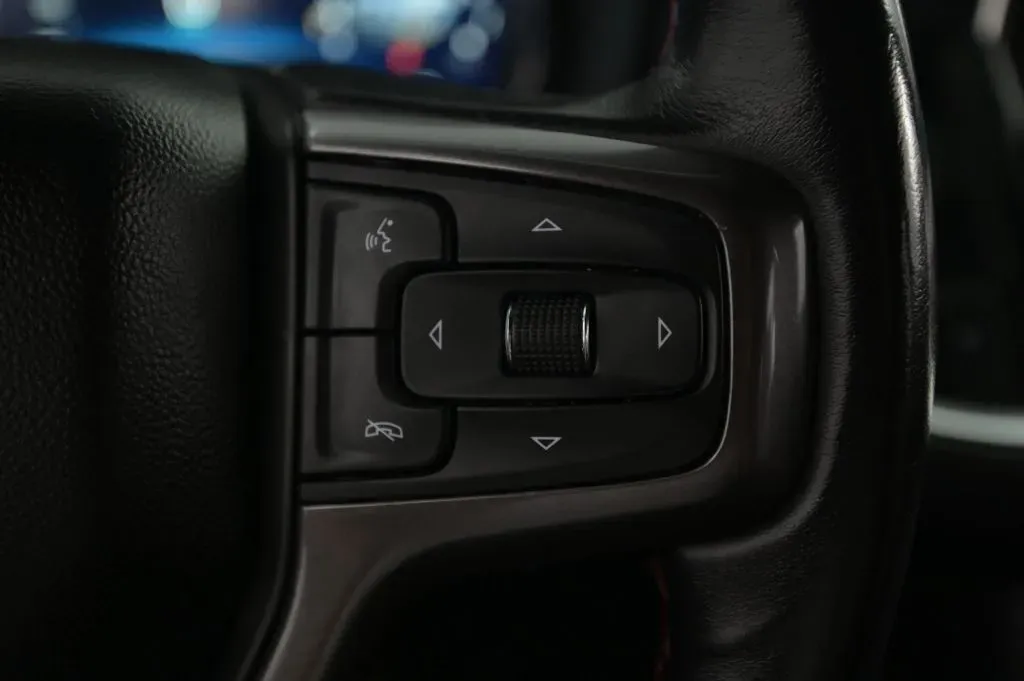 Chevrolet Suburban photo 29