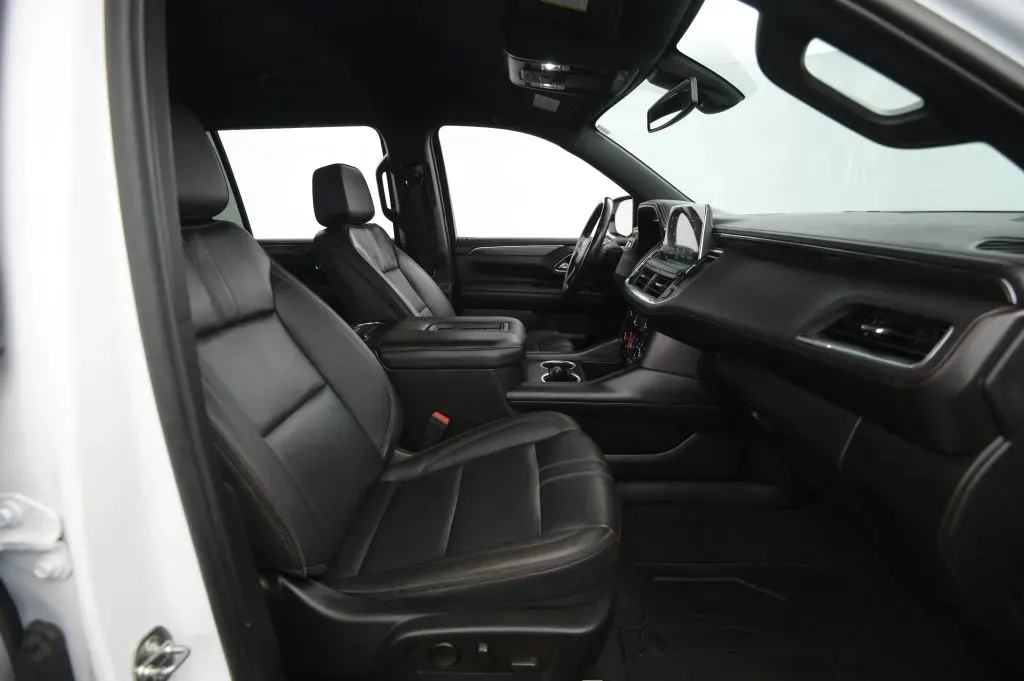 Chevrolet Suburban photo 56