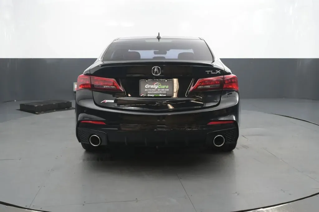 Acura TLX photo 4