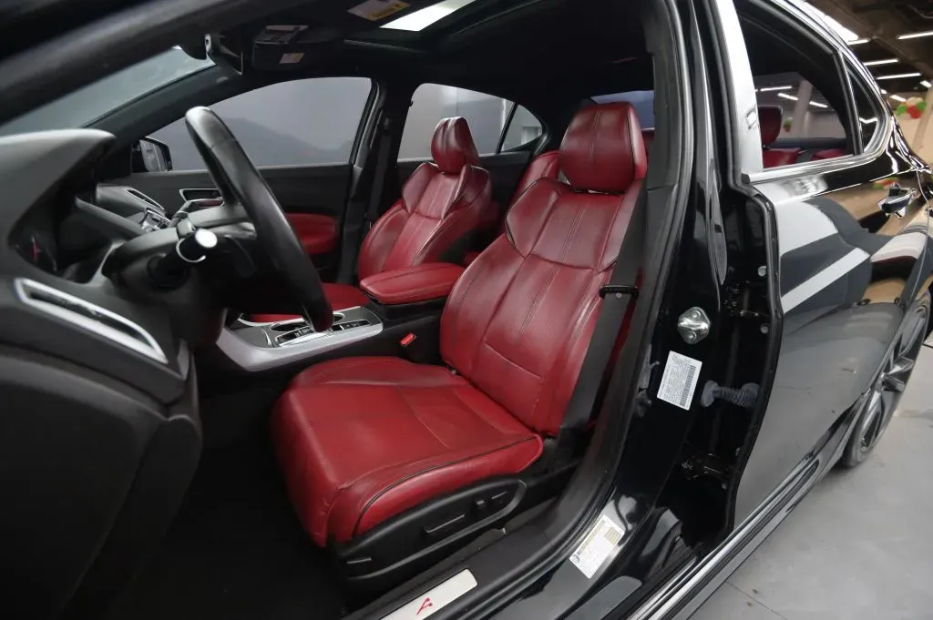 Acura TLX photo 40