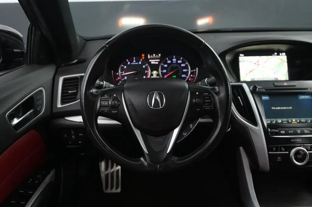 Acura TLX photo 37