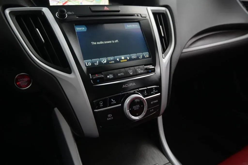 Acura TLX photo 29