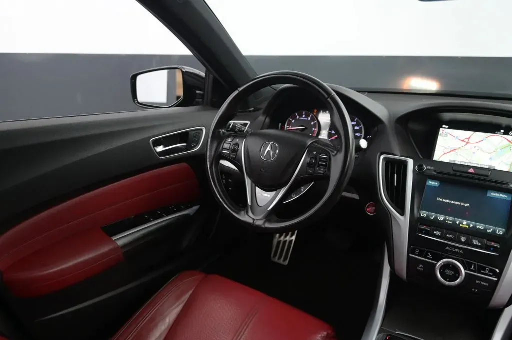 Acura TLX photo 35