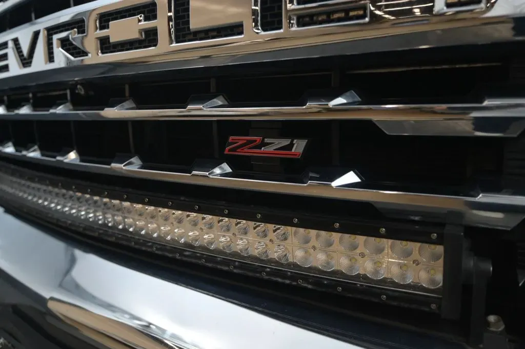 Chevrolet Silverado photo 11