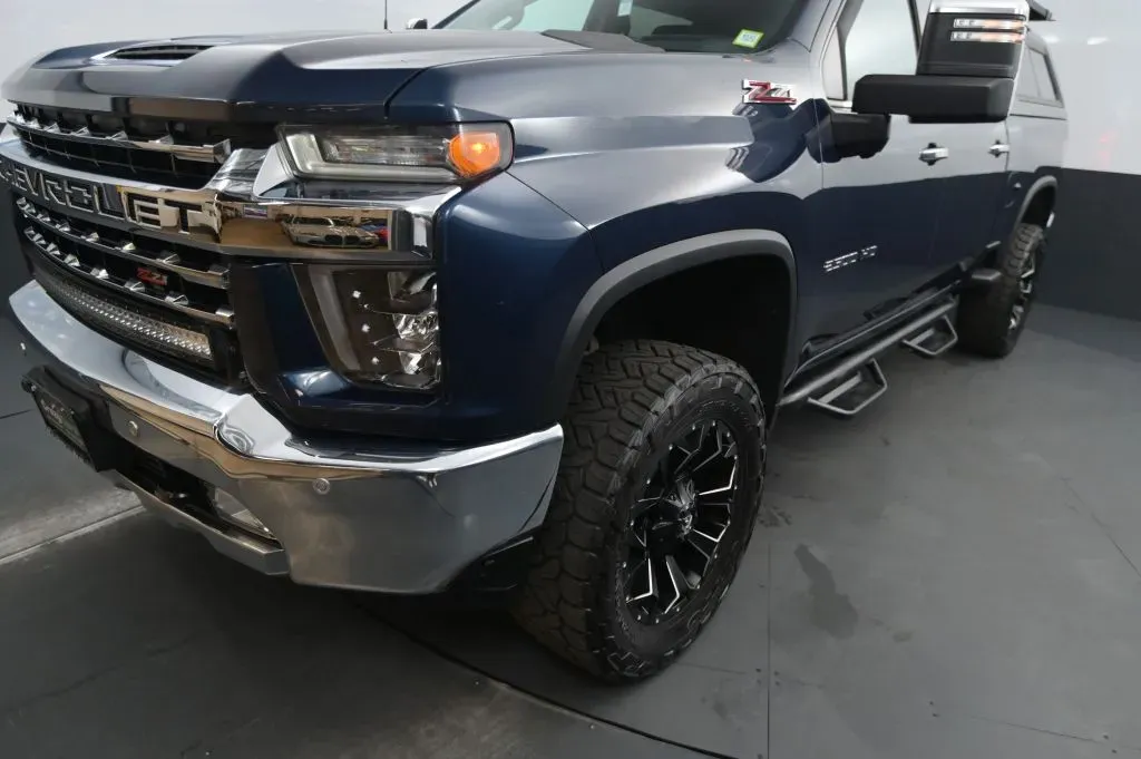 Chevrolet Silverado photo 12