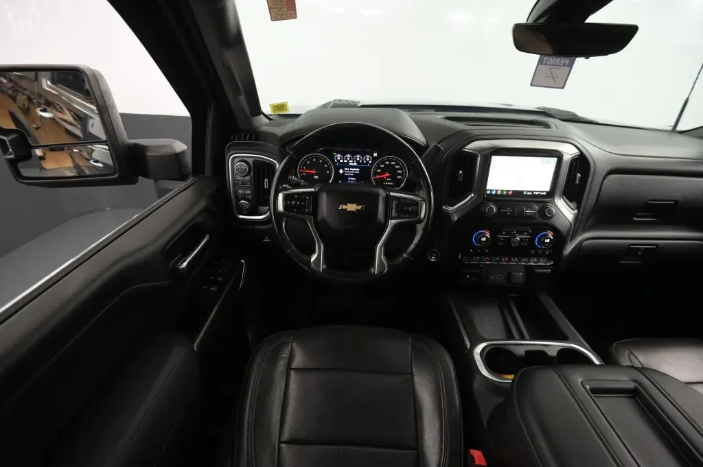 Chevrolet Silverado photo 53
