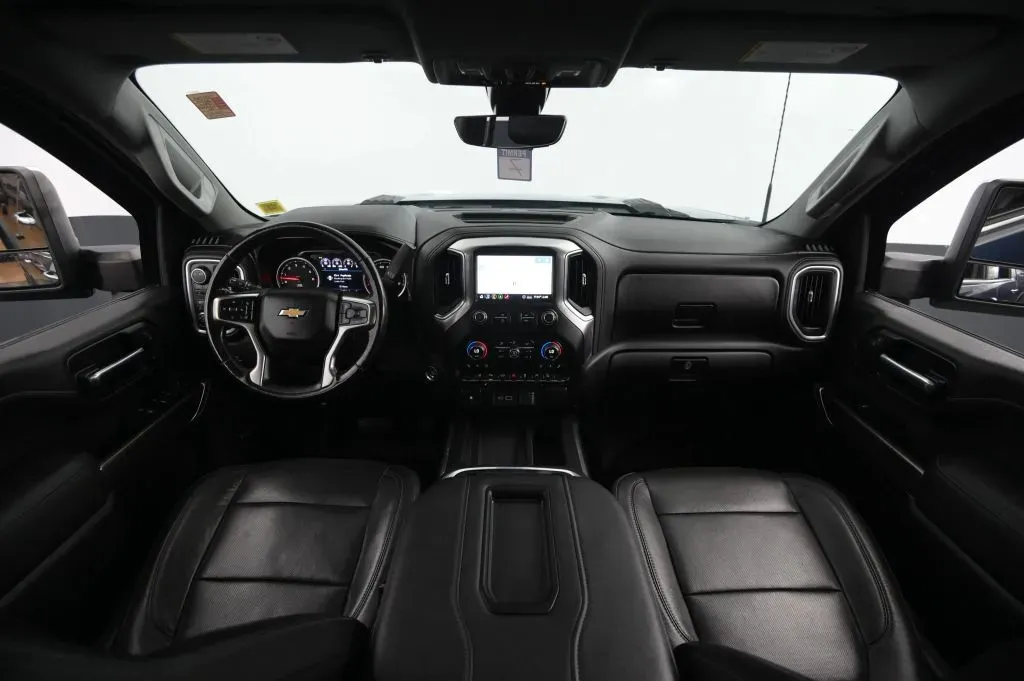Chevrolet Silverado photo 48