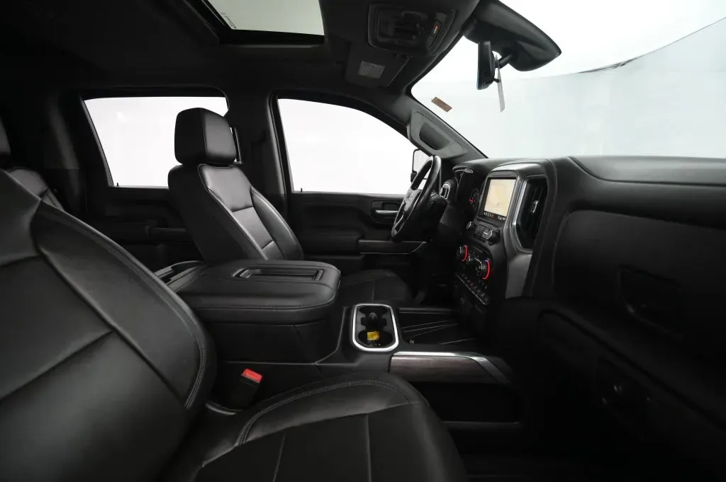 Chevrolet Silverado photo 66