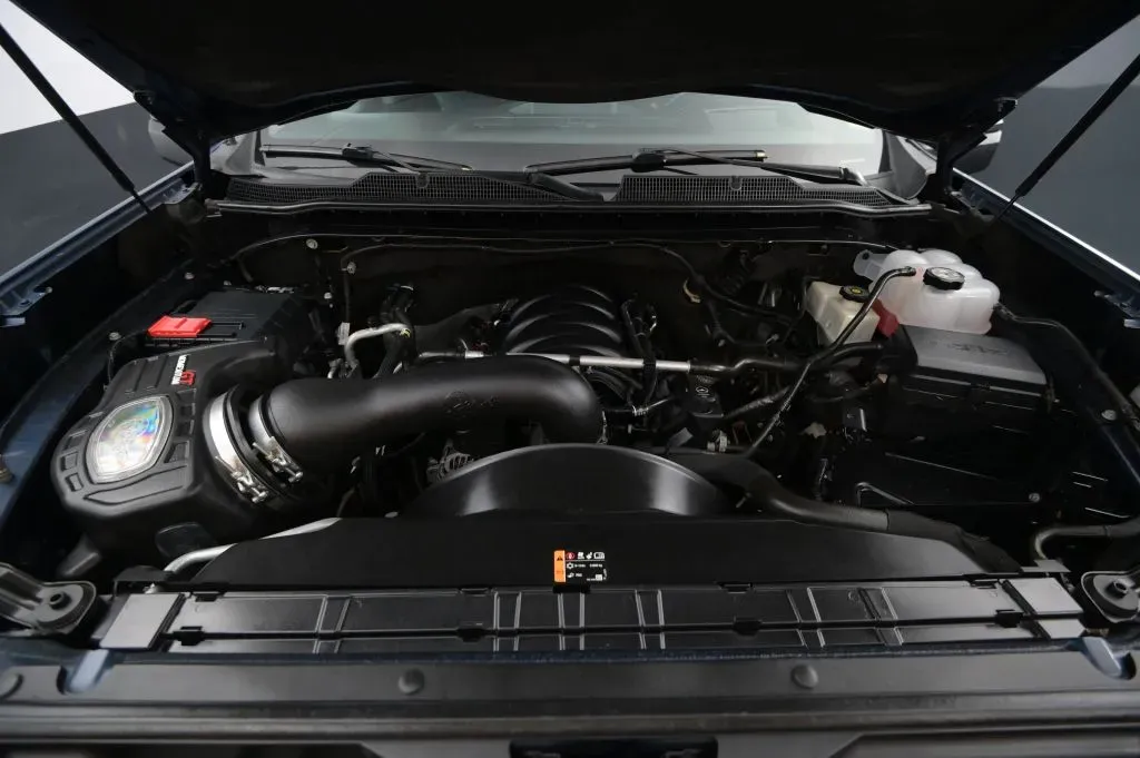 Chevrolet Silverado photo 27