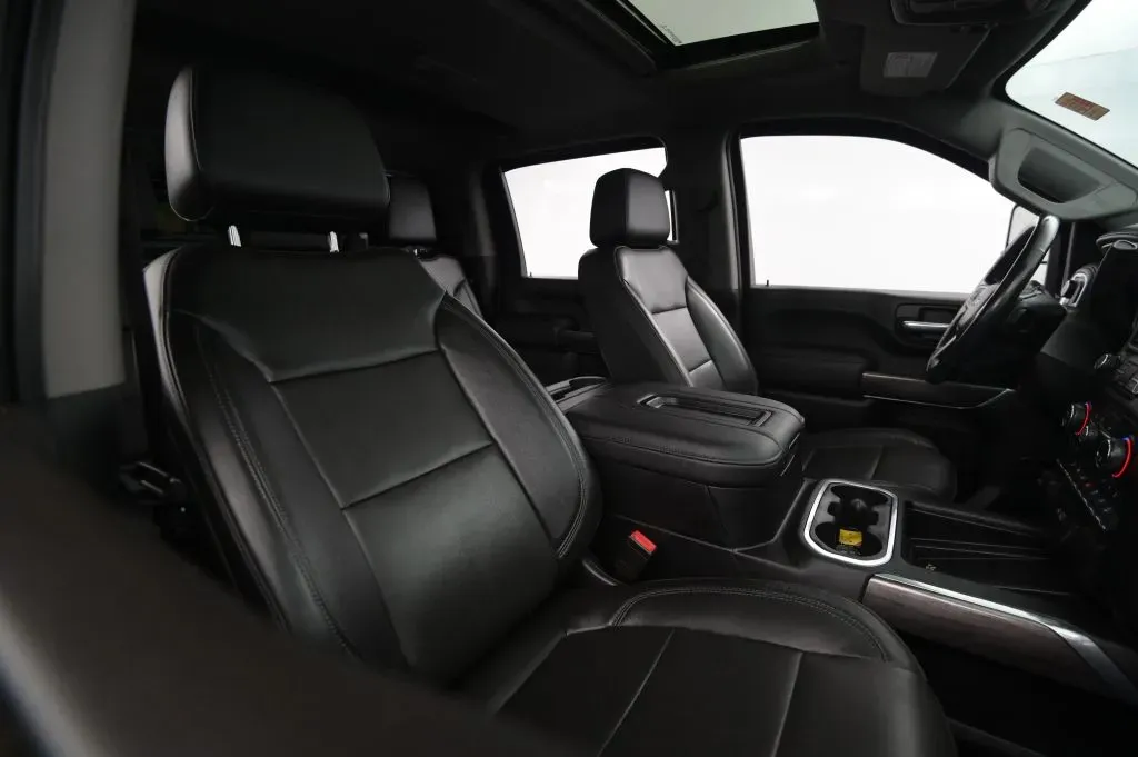Chevrolet Silverado photo 67