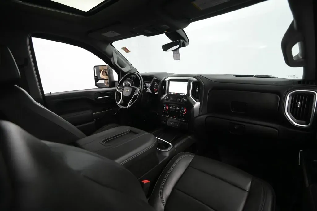 Chevrolet Silverado photo 64