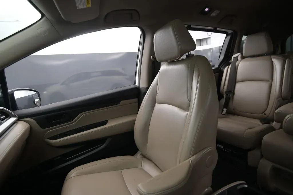 Honda Odyssey photo 32