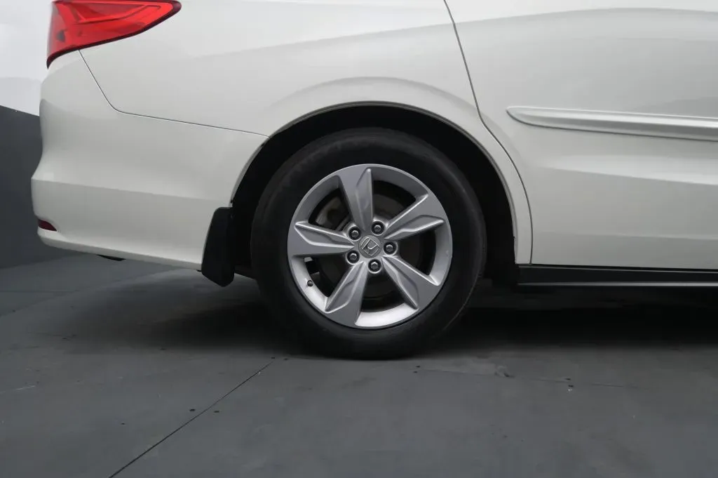 Honda Odyssey photo 17