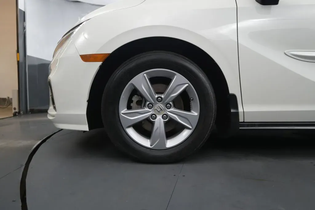 Honda Odyssey photo 10